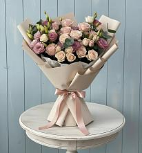 Букет цветов из:  Розы и Лизиантусы в Кировский Приморского края