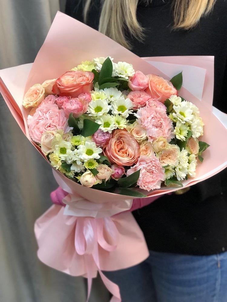 Букет цветов из: Гвоздики, Розы и Хризантемы в Кировский Приморского края