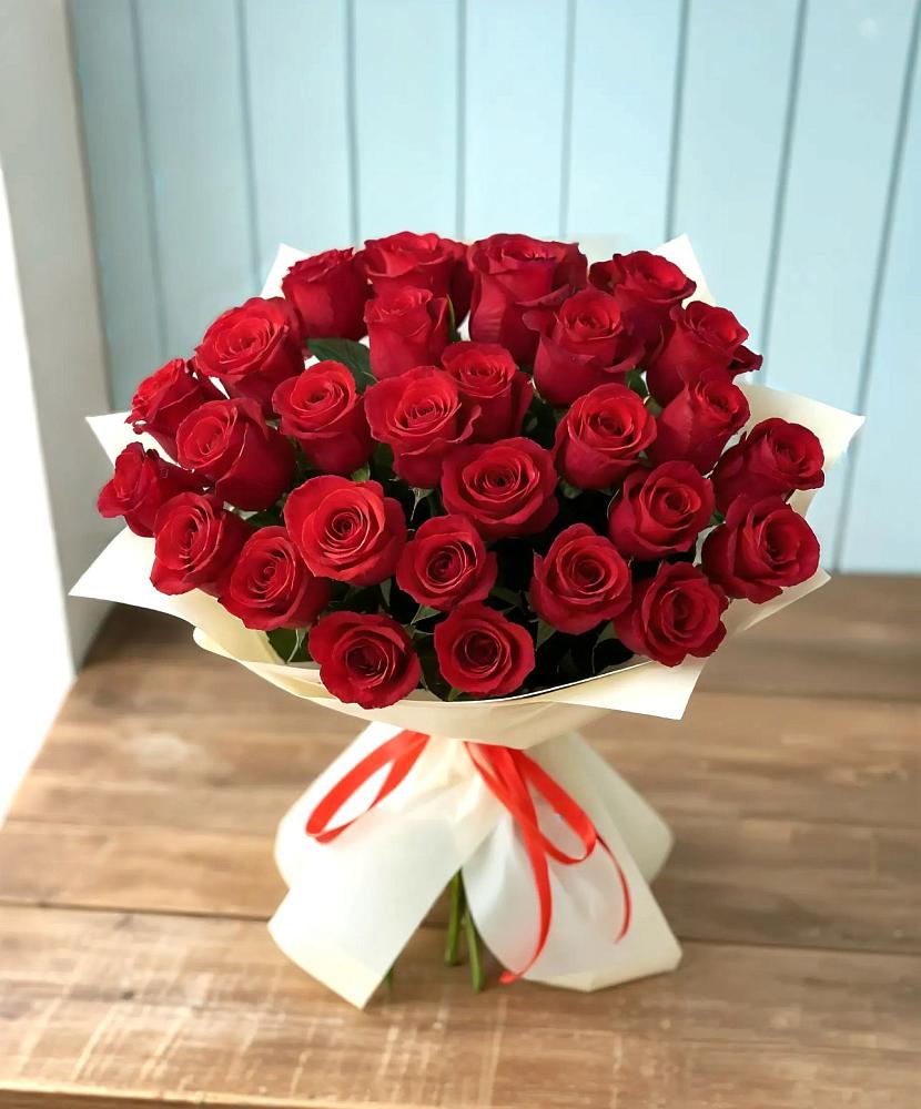 Букет 29 Красных роз в Кировский Приморского края