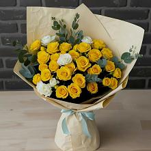 Букет цветов из:  Розы в Кировский Приморского края