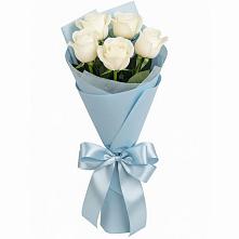 Букет 5 Белых роз Проуд в Кировский Приморского края