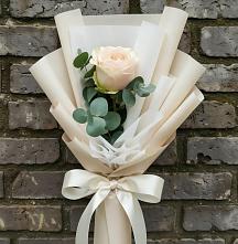Букет цветов из:  Розы в Кировский Приморского края