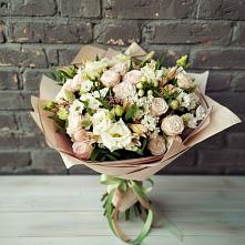 Букет цветов из:  Альстромерии, Розы и Хризантемы в Кировский Приморского края