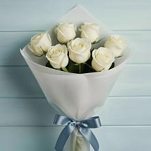 Букет 7 Белых роз Эдлесс Лав в Кировский Приморского края