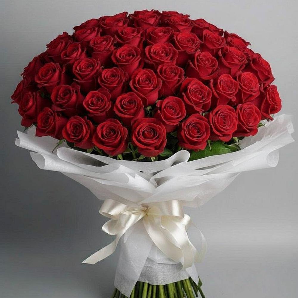 Букет 101 Красная роза Блэк Мэджик в Кировский Приморского края