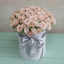 Цветочная композиция из Розы в шляпной коробке в Кировский Приморского края