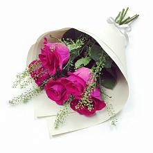 Букет цветов из:  Розы в Кировский Приморского края
