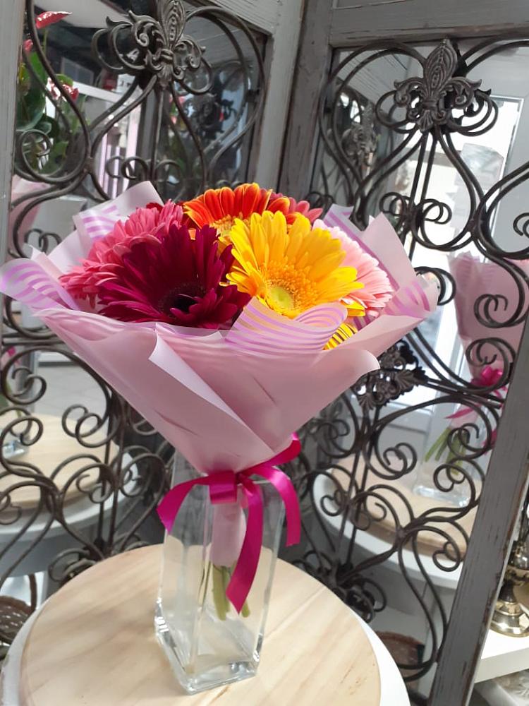 Букет цветов из: Герберы в Кировский Приморского края