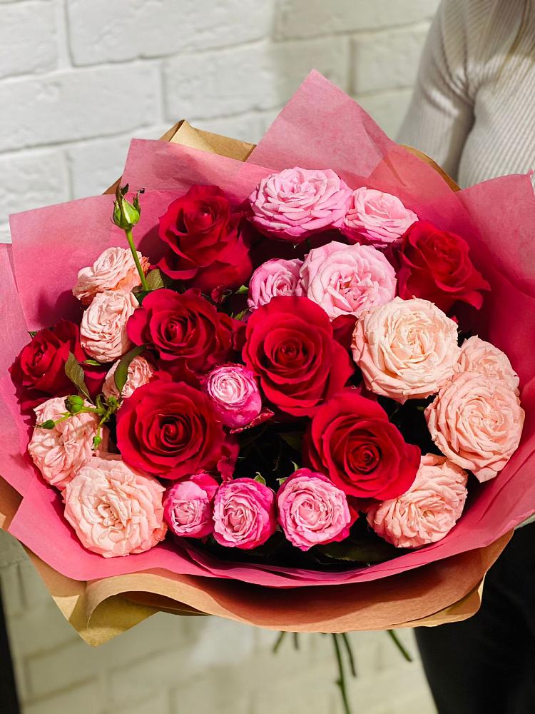 Букет цветов из: Розы в Кировский Приморского края