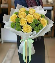 Букет цветов из:  Хризантемы и Розы в Кировский Приморского края