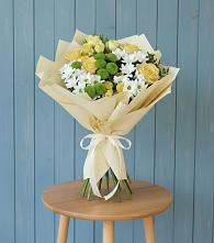 Букет цветов из:  Хризантемы и Розы в Кировский Приморского края