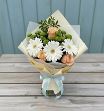 Букет цветов из:  Герберы, Розы и Хризантемы в Кировский Приморского края