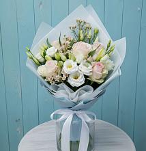 Букет цветов из:  Розы и Лизиантусы в Кировский Приморского края