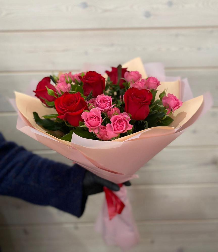 Букет цветов из: Розы в Кировский Приморского края