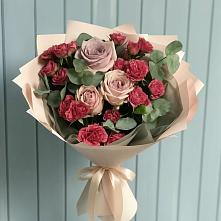 Букет цветов из:  Гвоздики и Розы в Кировский Приморского края