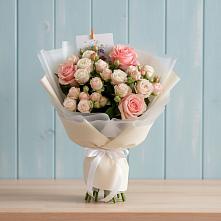 Букет цветов из:  Розы в Кировский Приморского края