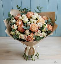 Букет цветов из:  Альстромерии и Розы в Кировский Приморского края