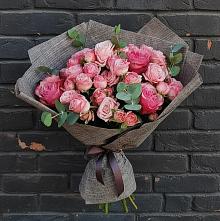 Букет цветов из:  Розы в Кировский Приморского края